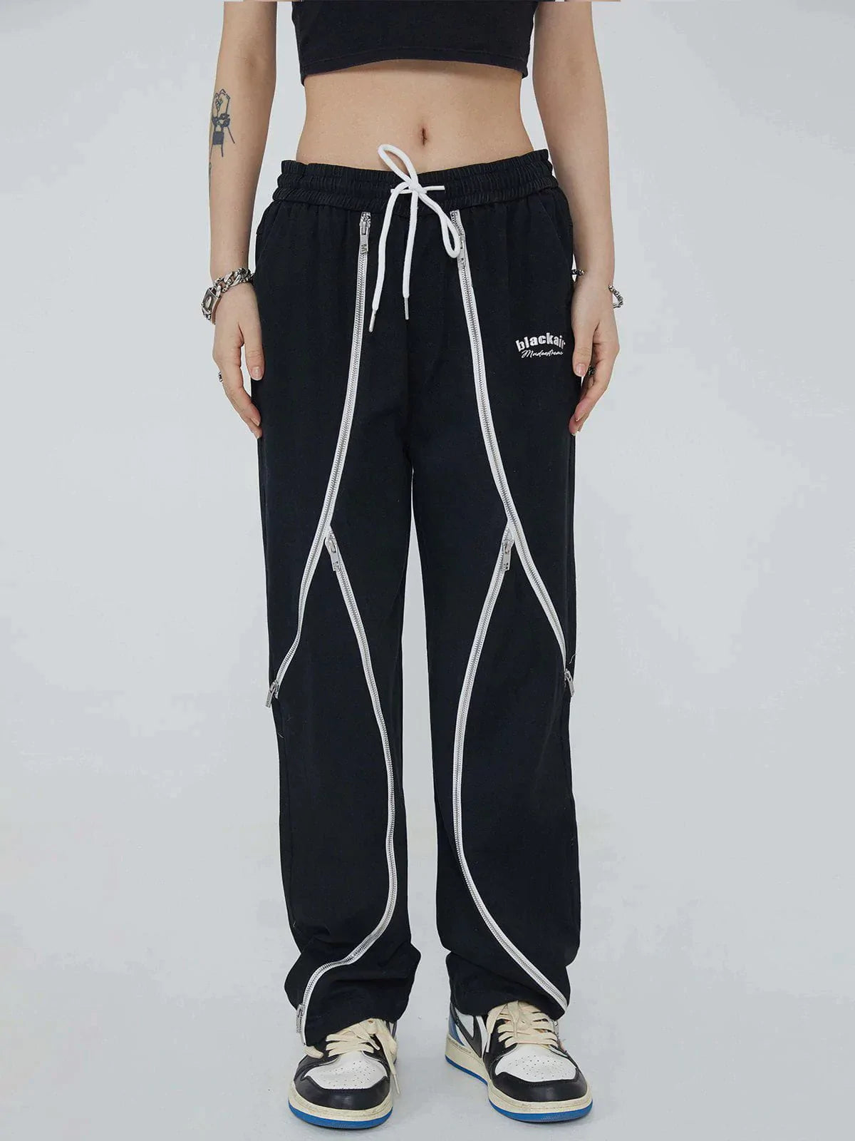 Dynamic Zipper Stitch Pants - Sleek & Urban Fit