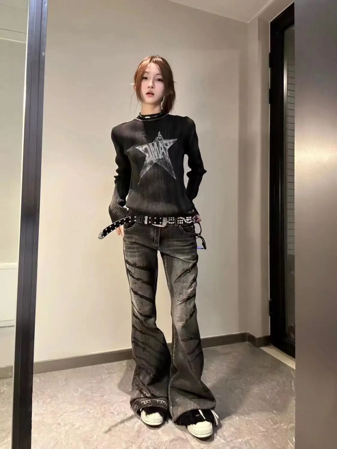 Vintage Black High-waisted Jeans with Color Collision Design - Retro Slim Fit Women's Pants