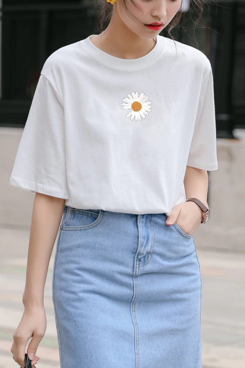 Y2K Fashion Cottagecore Daisy Crop Tee - Perfect for Spring Outfits & Casual Looks