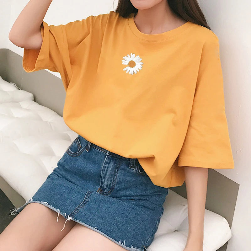 Y2K Fashion Cottagecore Daisy Crop Tee - Perfect for Spring Outfits & Casual Looks