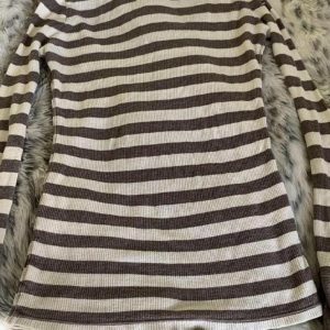 Y2K Fashion Street Stripe Long Sleeves Tee - Perfect for Casual Outfits & Spring Style