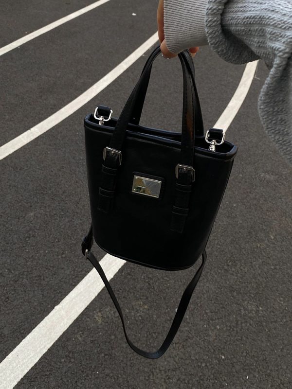 2023 Korean-Style Retro Bucket Bag for Women - Trendy Handheld Commuting Bag, High-End Niche Design, Crossbody Option