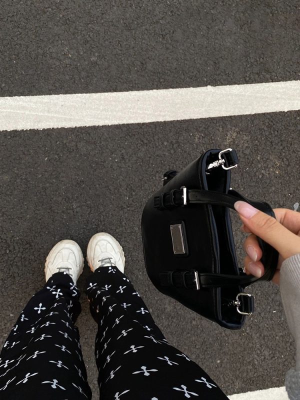 2023 Korean-Style Retro Bucket Bag for Women - Trendy Handheld Commuting Bag, High-End Niche Design, Crossbody Option