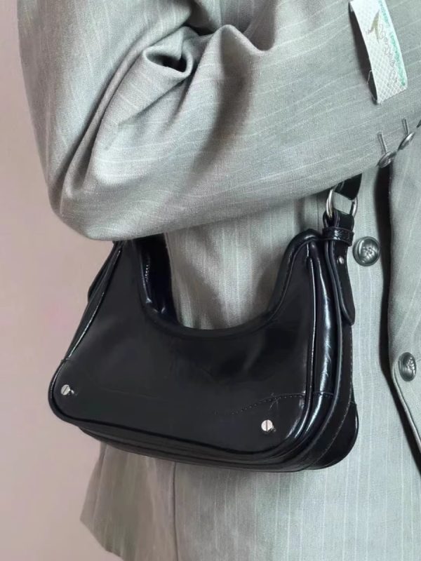 2023 Silver Underarm Bag for Women, Handheld Chain Baguette, Versatile High-End Shoulder Crossbody Bag