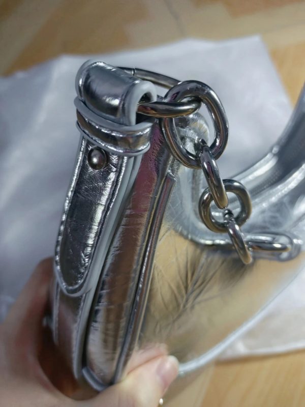 2023 Silver Underarm Bag for Women, Handheld Chain Baguette, Versatile High-End Shoulder Crossbody Bag