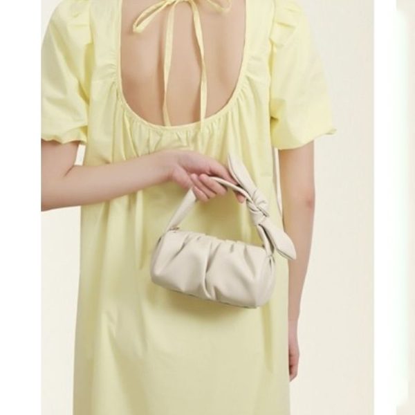 2023 Spring/Summer Small Rabbit Ears Handheld Ruffled Cloud Bag, Versatile Crossbody Chain Bag, Trendy Niche Design