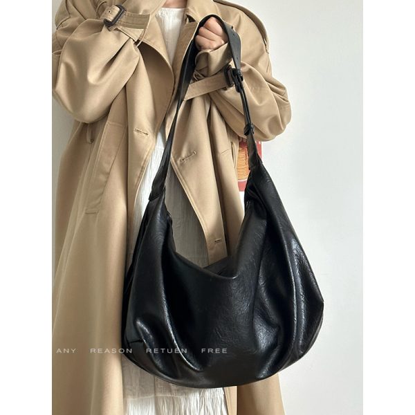 2024 Vintage Soft Leather Black Dumpling Bag for Women - Large Capacity Casual Shoulder Crossbody Tote