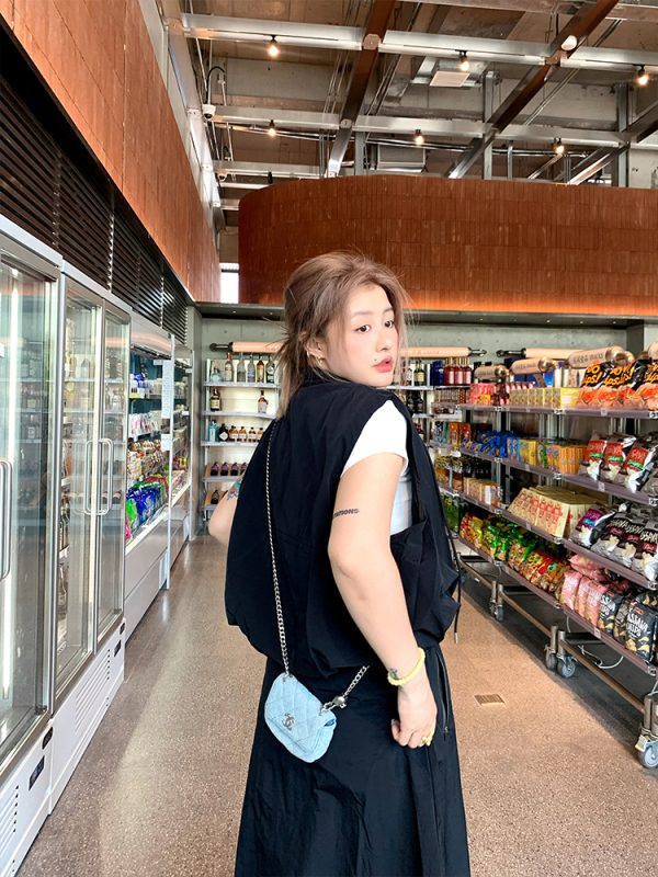 2025 Summer Fashion Versatile Stand Collar Vest for Women - Loose Slimming Sleeveless Top, Perfect for Y2K and Casual Looks