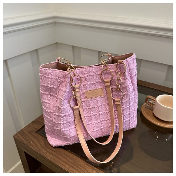 2025 Summer Minimalist High-End Large Handbag for Women - Versatile Shoulder Tote Bag with Spacious Capacity for Commuting