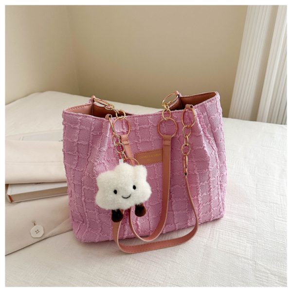 2025 Summer Minimalist High-End Large Handbag for Women - Versatile Shoulder Tote Bag with Spacious Capacity for Commuting