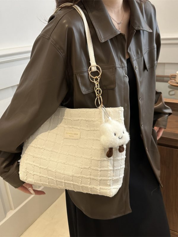 2025 Summer Minimalist High-End Large Handbag for Women - Versatile Shoulder Tote Bag with Spacious Capacity for Commuting