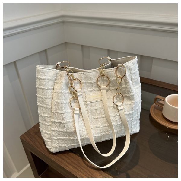2025 Summer Minimalist High-End Large Handbag for Women - Versatile Shoulder Tote Bag with Spacious Capacity for Commuting
