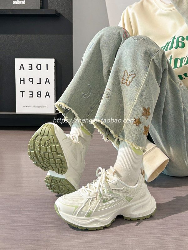 2025 Summer Unisex Height-Increasing Mesh Sports Shoes - Breathable White Dad Sneakers for Couples