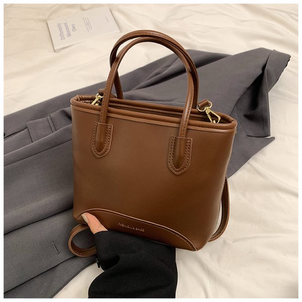 2025 Summer Versatile Water-Resistant Commuter Tote Bag - Fashionable Bucket Crossbody Bag for Women