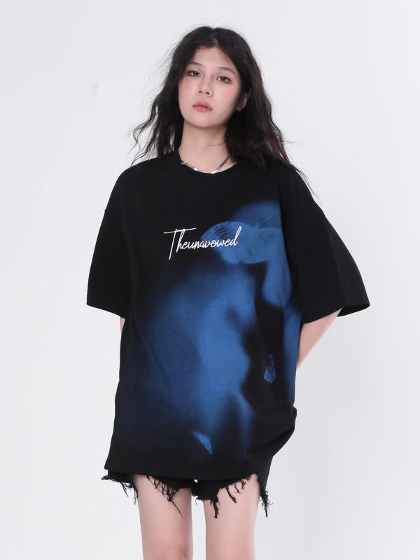 Abstract Butterfly Graphic Short Sleeve T-Shirt for Women - Trendy Hip-Hop Loose Fit Tee Inspired by Nature and Niche Designs