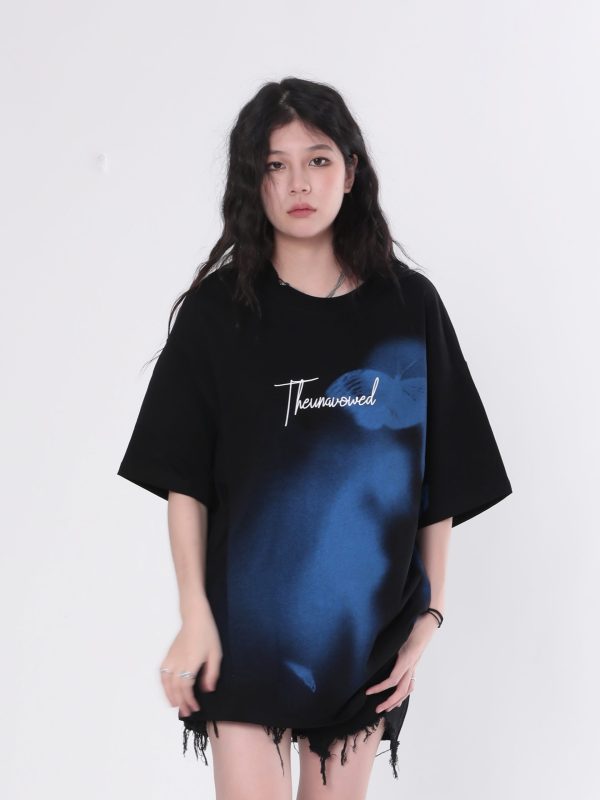 Abstract Butterfly Graphic Short Sleeve T-Shirt for Women - Trendy Hip-Hop Loose Fit Tee Inspired by Nature and Niche Designs