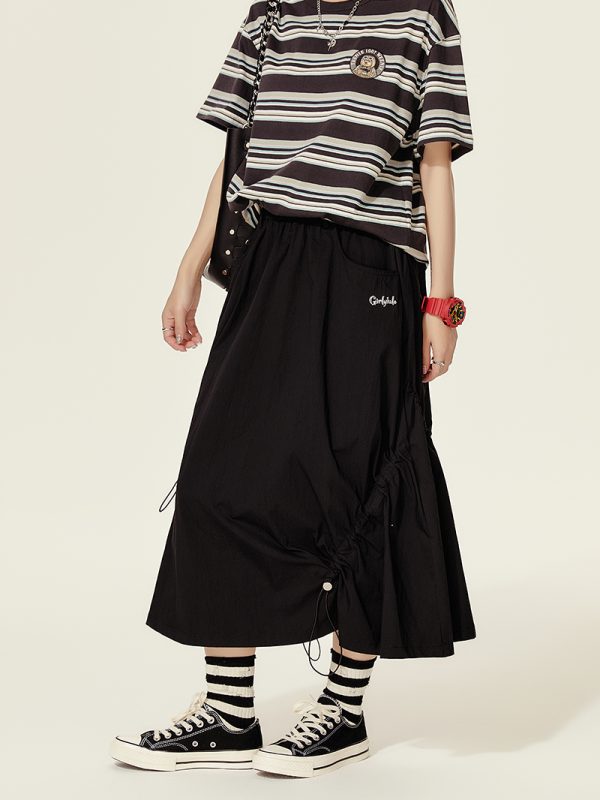 American Retro Black A-Line Half Skirt for Women, Summer Asymmetric Drawstring Design, Hip-Covering Umbrella Style