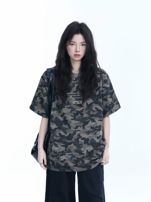 American Retro Camouflage Oversized Short Sleeve T-Shirt for Women - Summer Loose Fit Tee with Graphic Design