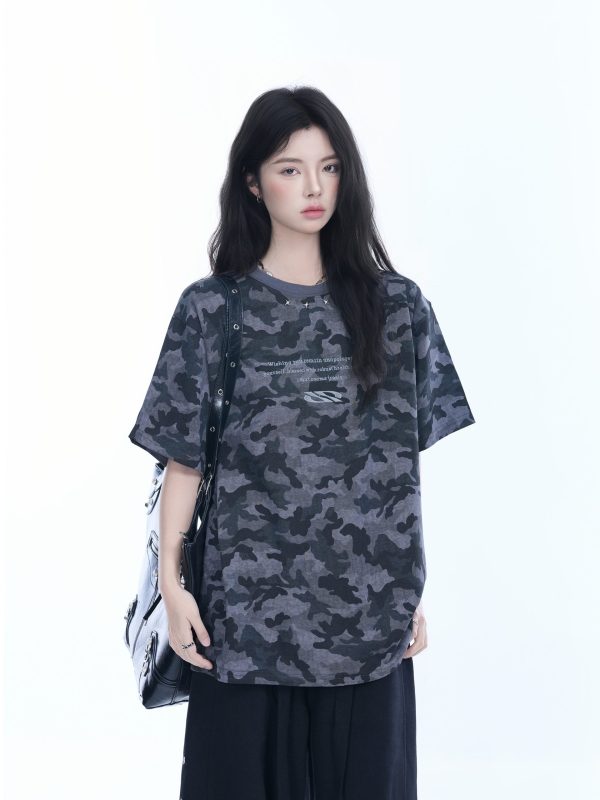 American Retro Camouflage Oversized Short Sleeve T-Shirt for Women - Summer Loose Fit Tee with Graphic Design