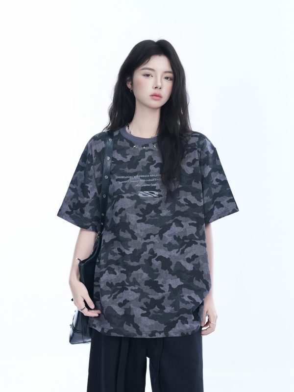 American Retro Camouflage Oversized Short Sleeve T-Shirt for Women - Summer Loose Fit Tee with Graphic Design