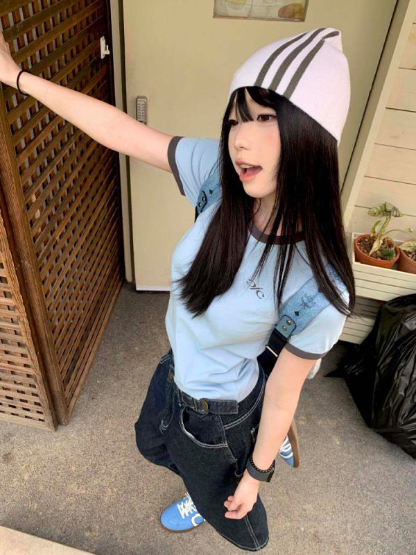 American Retro Color-Blocking Letter Print Cropped T-Shirt for Women - Slim-Fit Short Sleeve Round Neck Summer Top