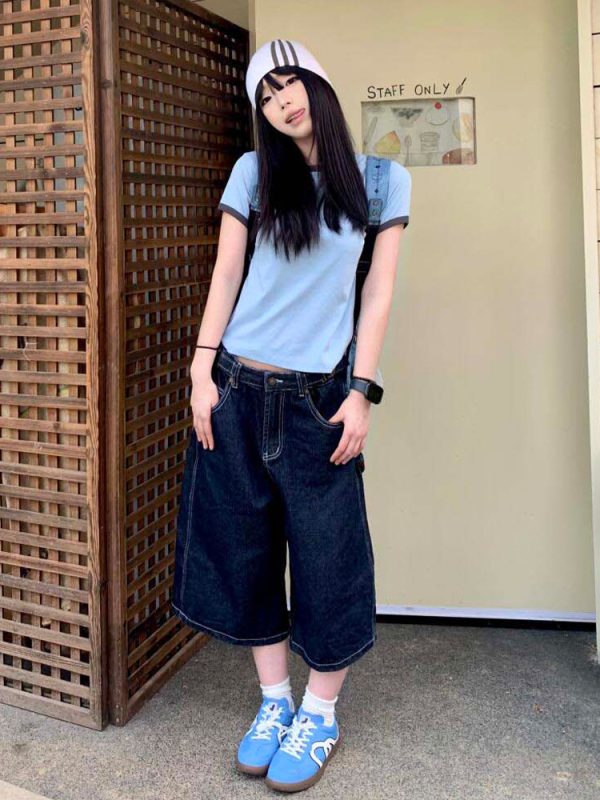 American Retro Color-Blocking Letter Print Cropped T-Shirt for Women - Slim-Fit Short Sleeve Round Neck Summer Top
