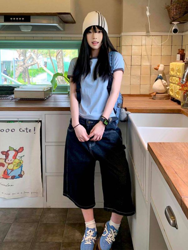 American Retro Color-Blocking Letter Print Cropped T-Shirt for Women - Slim-Fit Short Sleeve Round Neck Summer Top