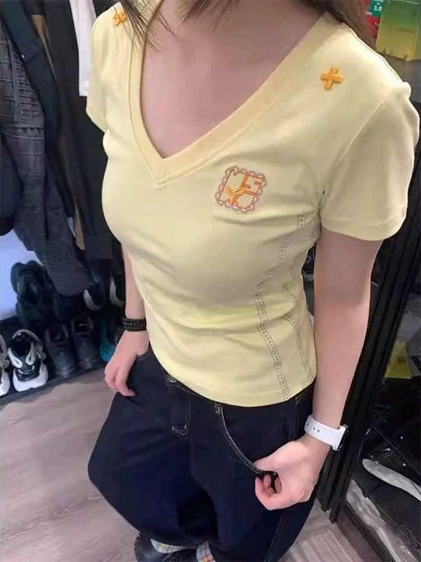 American Retro Embroidered V-Neck Short Sleeve T-Shirt for Women - Summer 2025 Slim Fit Cropped Top, Sexy Y2K Style