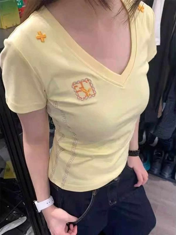 American Retro Embroidered V-Neck Short Sleeve T-Shirt for Women - Summer 2025 Slim Fit Cropped Top, Sexy Y2K Style