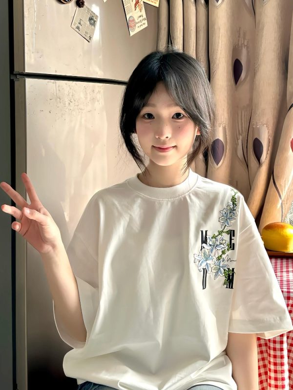 American Retro Embroidered Vine Floral Short Sleeve T-Shirt for Women - Trendy Oversized Summer 2025 High Street Style