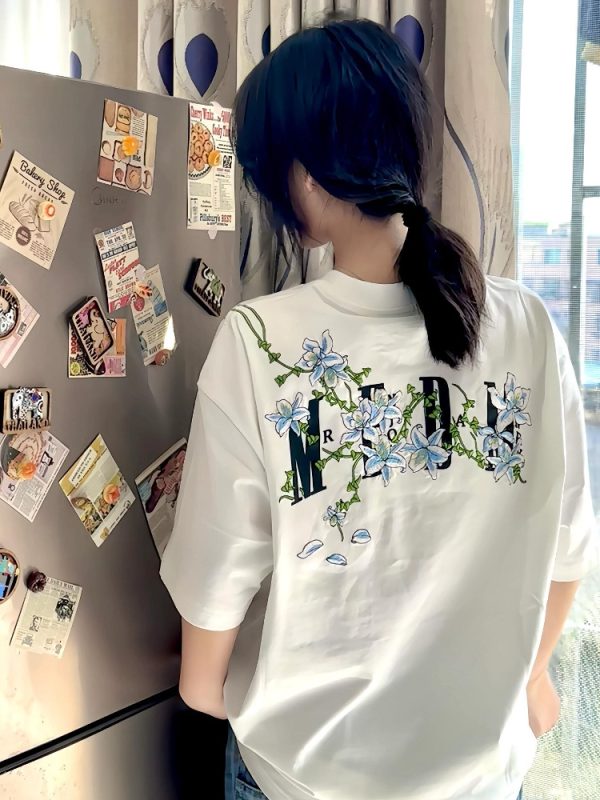 American Retro Embroidered Vine Floral Short Sleeve T-Shirt for Women - Trendy Oversized Summer 2025 High Street Style