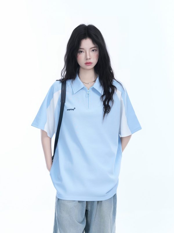 American Retro Half-Zip Collar Short-Sleeve T-Shirt for Women - Loose Fit Polo Style with Mountain-Inspired Graphic