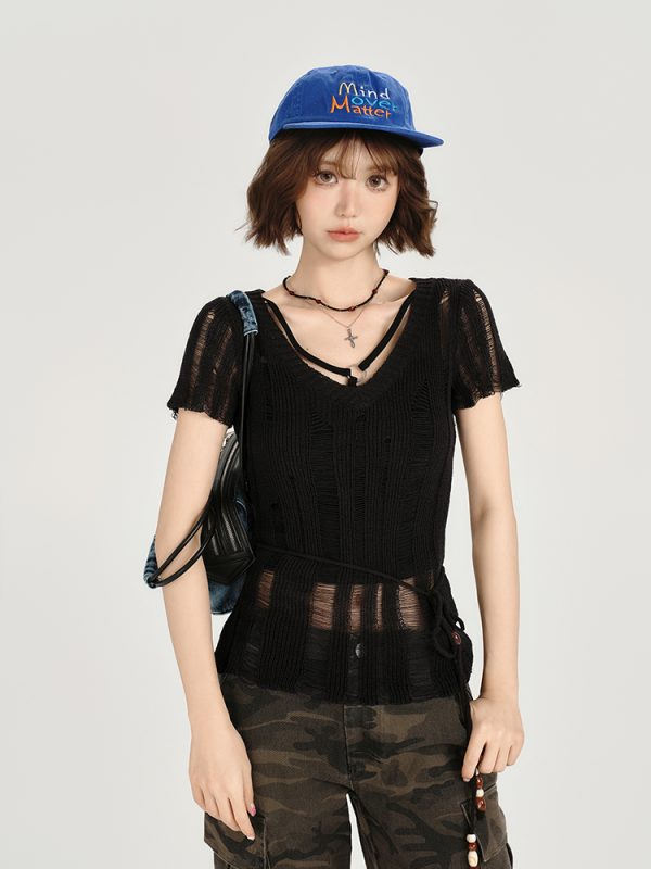 American Retro Hollowed-Out Ripped Short-Sleeve Cover-Up for Women - Slim-Fit Summer Top in Girly Style
