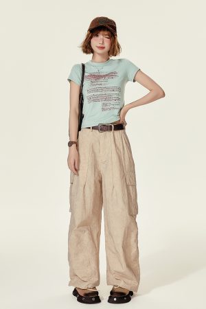 American Retro Letter Print Short Sleeve T-Shirt for Women â€“ Slim Fit Summer Top in Girly Style