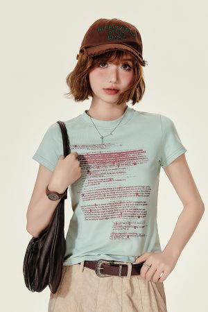 American Retro Letter Print Short Sleeve T-Shirt for Women â€“ Slim Fit Summer Top in Girly Style