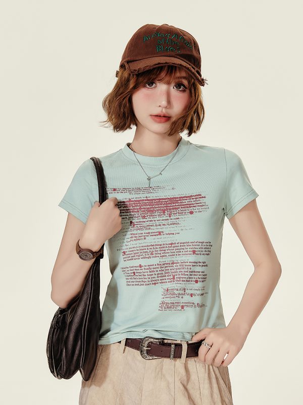 American Retro Letter Print Short Sleeve T-Shirt for Women â€“ Slim Fit Summer Top in Girly Style