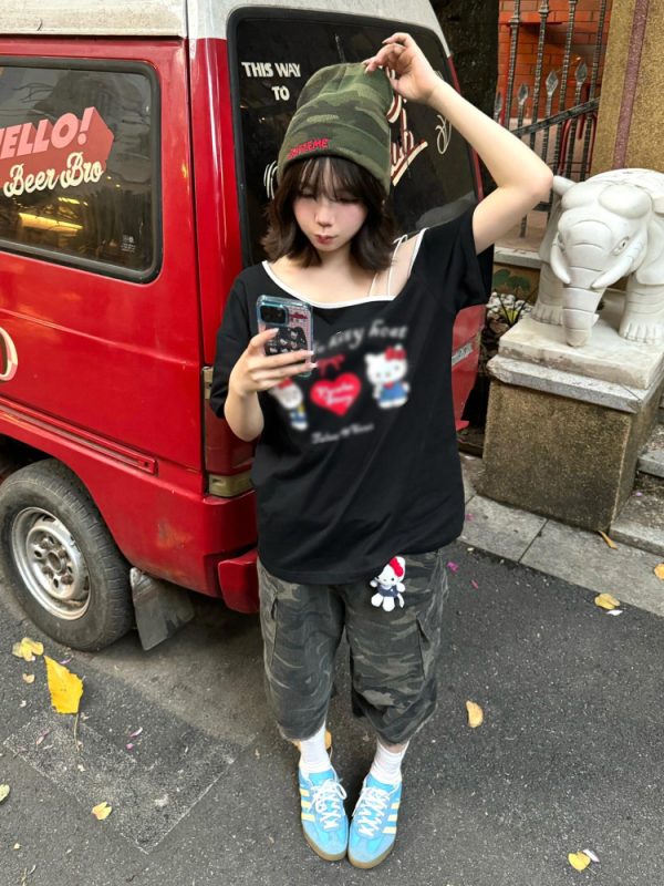 American Retro Off-Shoulder T-Shirt for Women, Summer Hello Kitty Printed Loose Color-Blocking Short Sleeve Top
