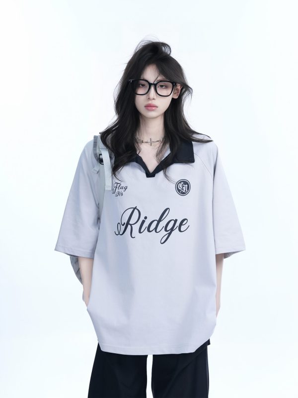 American Retro Oversized Short Sleeve T-Shirt for Women - Trendy Loose Fit with 'Sit and Eat Until the Mountains are Empty' Design