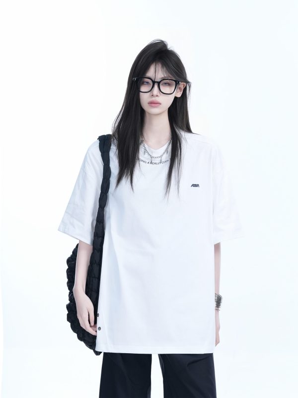 American Retro Oversized White Short Sleeve T-Shirt for Women - Summer Casual Loose Fit with Sit and Eat Until the Mountains Are Empty Design