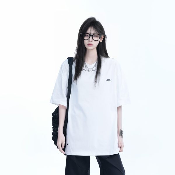 American Retro Oversized White Short Sleeve T-Shirt for Women - Summer Casual Loose Fit with Sit and Eat Until the Mountains Are Empty Design