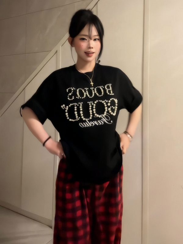 American Retro Pearl Studded Black Oversized T-Shirt for Women - Summer Short Sleeve Loose Fit Trendy Top