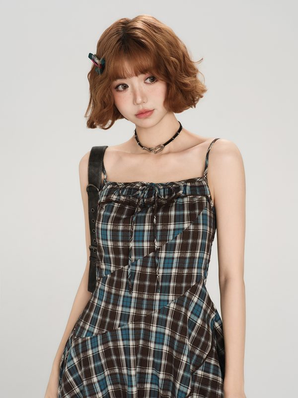 American Retro Plaid Spaghetti Strap Dress for Women - Fitted Summer Style, Cute Girly Design, Perfect for Y2K Fashion Lovers