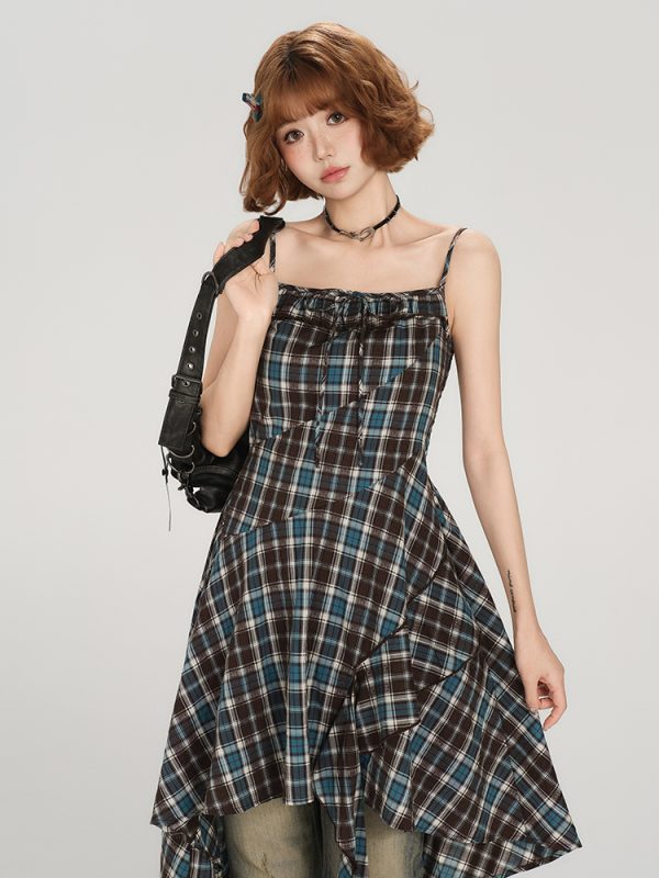 American Retro Plaid Spaghetti Strap Dress for Women - Fitted Summer Style, Cute Girly Design, Perfect for Y2K Fashion Lovers