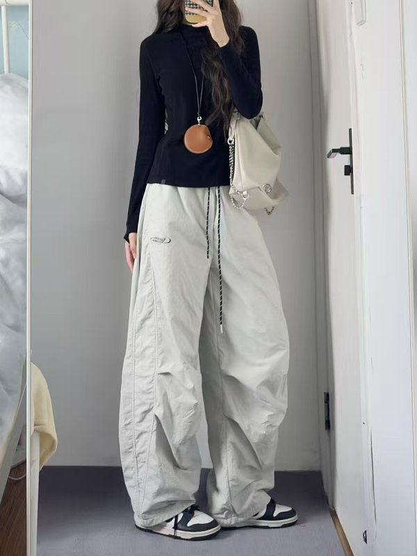 American Retro Pleated Cargo Pants for Men and Women - Loose Wide-Leg Parachute Pants with Elastic Waist and Drawstring, Trendy Sports Dance Style