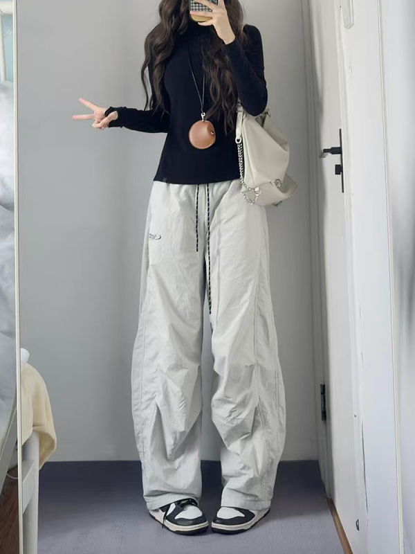 American Retro Pleated Cargo Pants for Men and Women - Loose Wide-Leg Parachute Pants with Elastic Waist and Drawstring, Trendy Sports Dance Style
