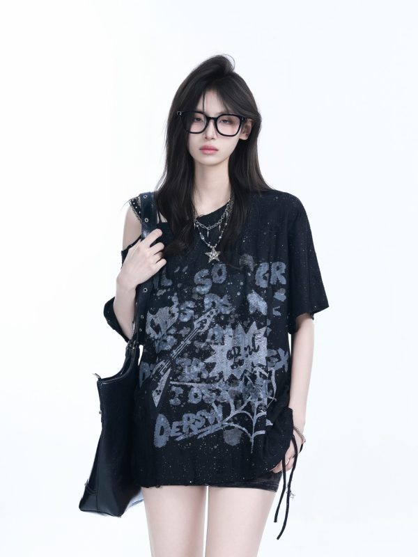 American Retro Sit and Eat Graffiti Off-Shoulder Short Sleeve T-Shirt for Women, Loose Fit, INS Style, Y2K Aesthetic