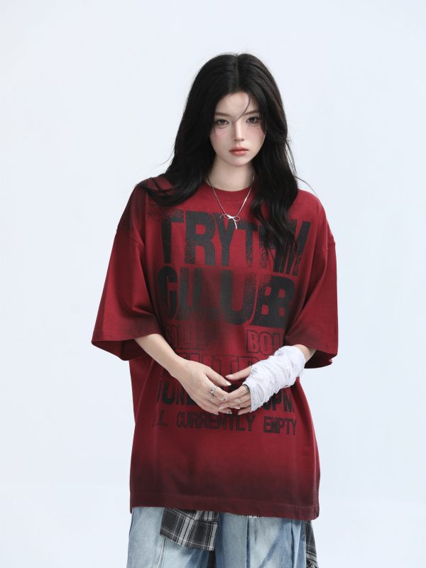 American Retro Tie-Dye Red Short Sleeve T-Shirt for Women - Heavy-Duty Loose Fit Summer Tee with Mountain Graphic Design