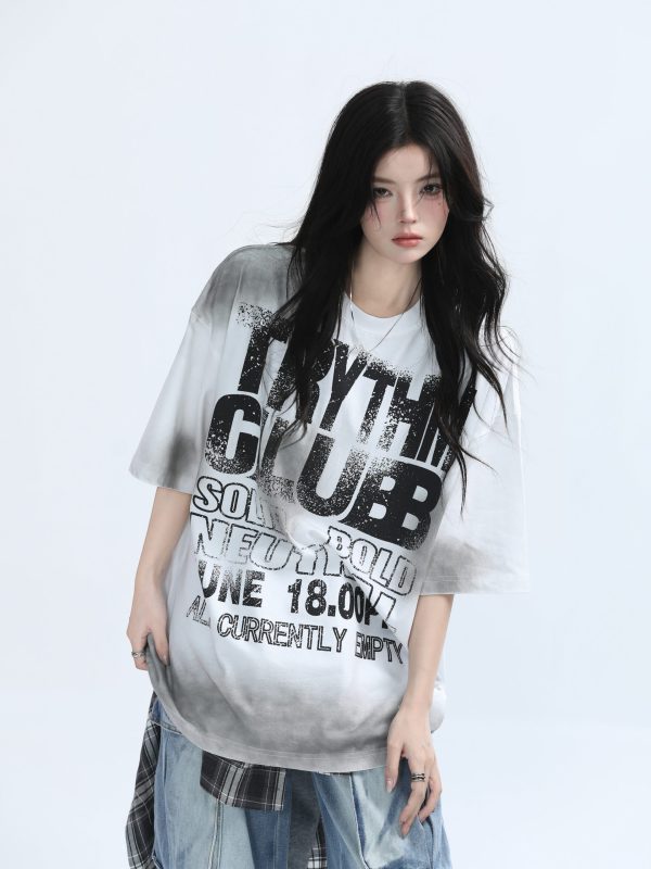 American Retro Tie-Dye Red Short Sleeve T-Shirt for Women - Heavy-Duty Loose Fit Summer Tee with Mountain Graphic Design