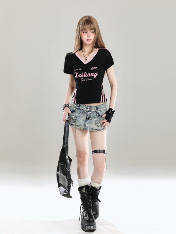 American Retro V-Neck Short Sleeve T-Shirt for Women - Summer Slim Fit Top, Unique Design, Trendy Spicy Girl Style