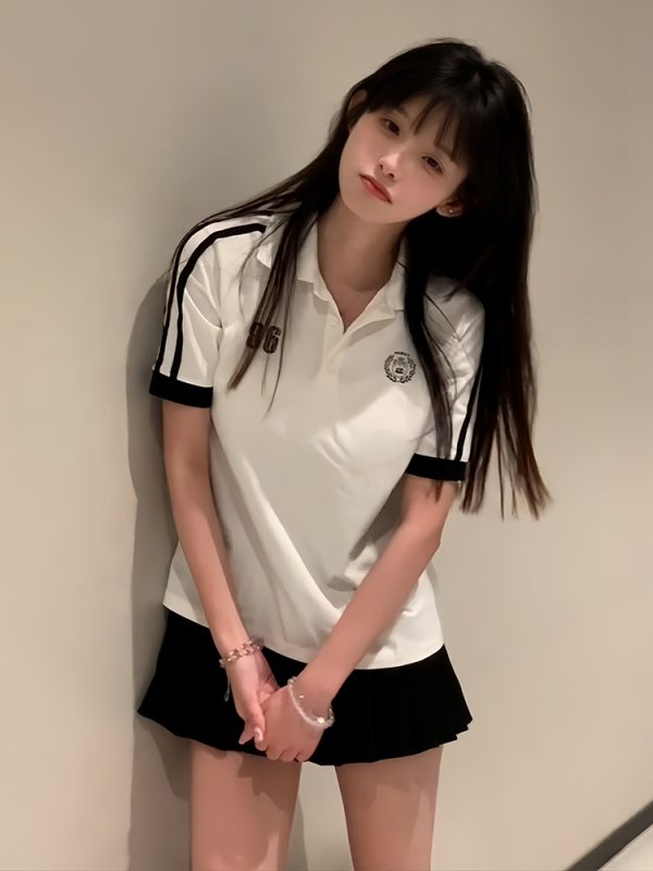 American-Style Shoulder Flip Collar Short Sleeve T-Shirt for Women - Casual College Style Polo Top for Spring & Summer